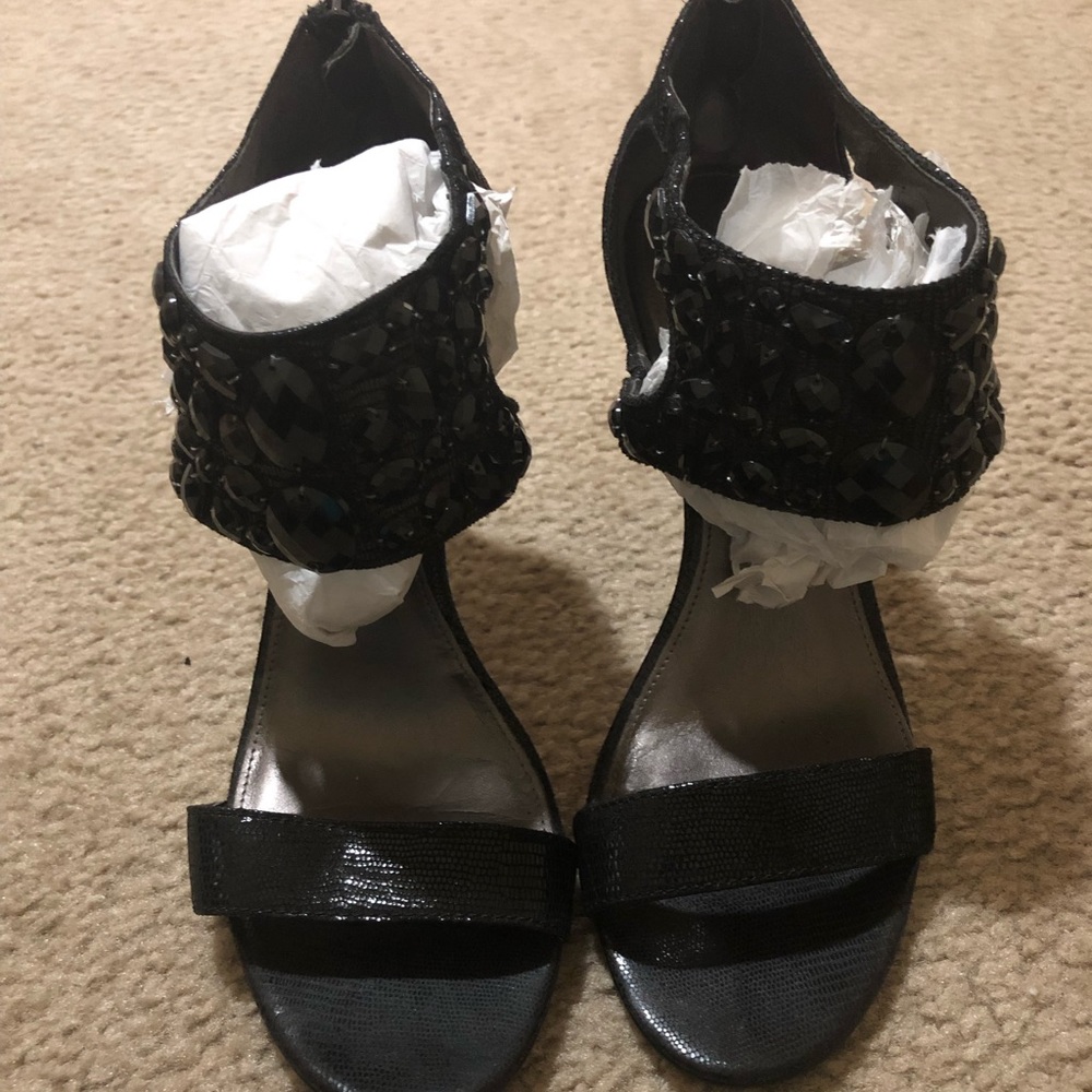 Black Sandle